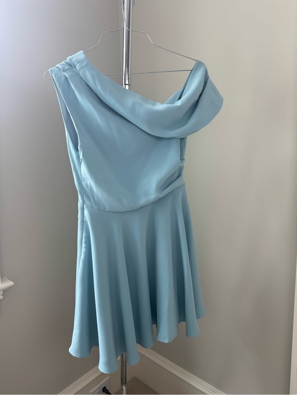 Elliatt Elinor One-Shoulder Mini Dress in Blue - Picture 2 of 4
